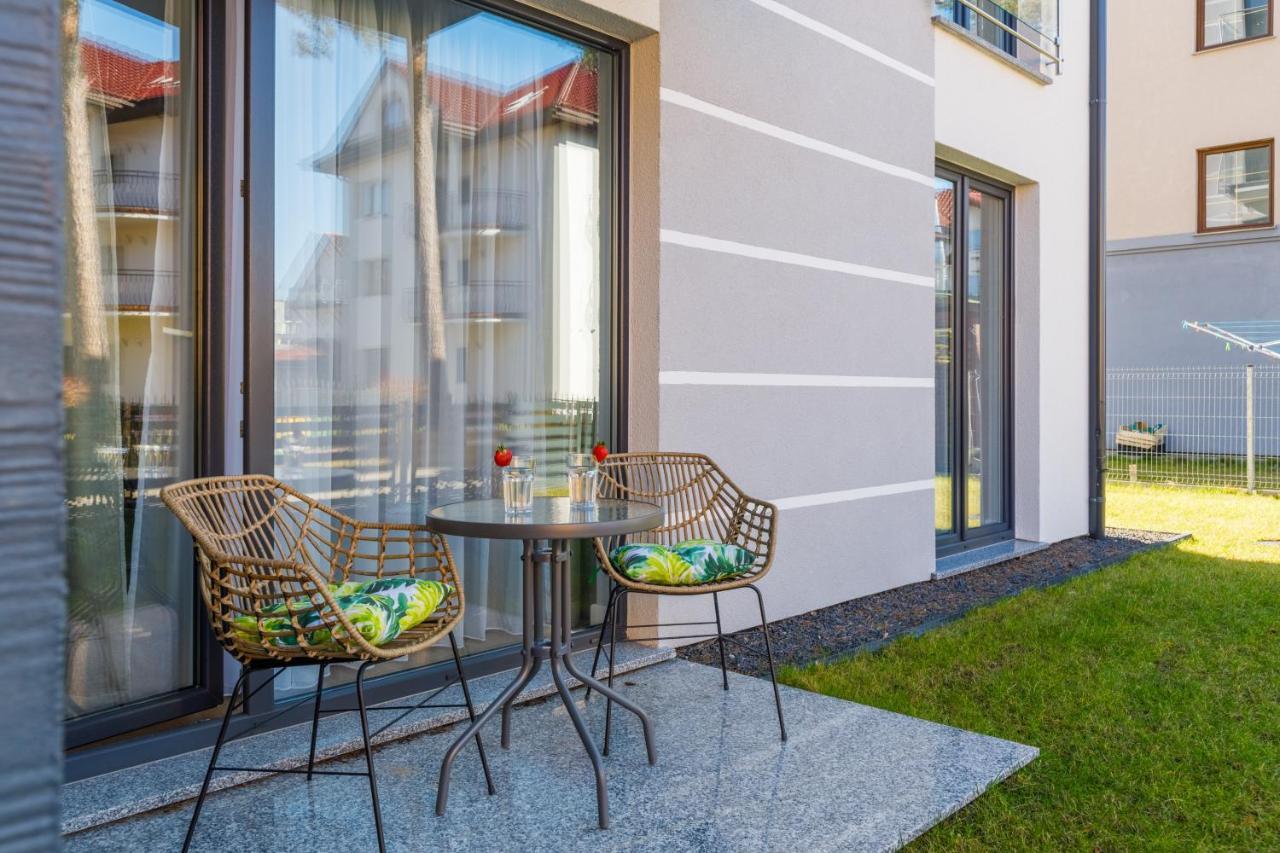 Apartment With Parking 500 M From The Sea By Noclegi Renters ミエンジボジェ エクステリア 写真